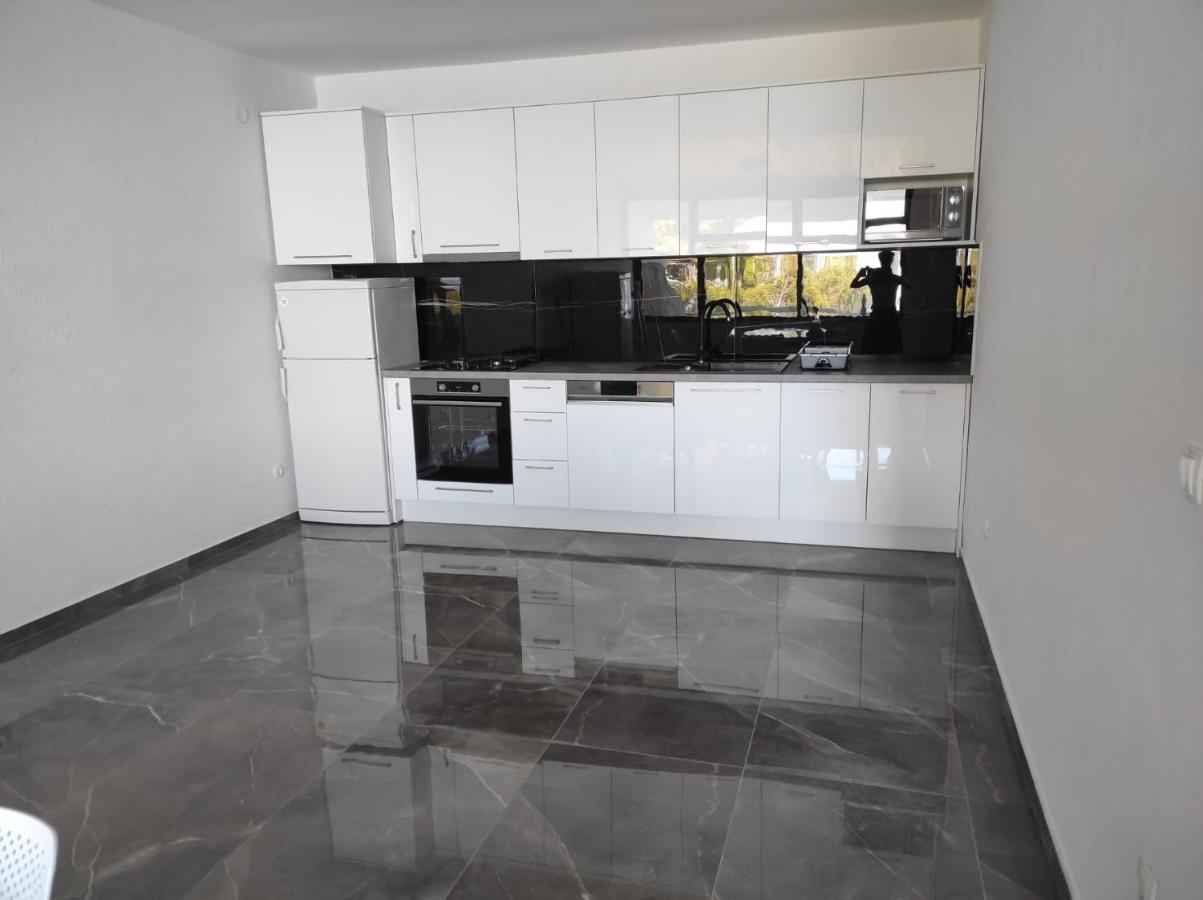 Apartments Ilijanka Brela Zewnętrze zdjęcie